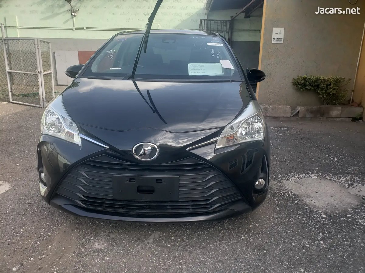 2019 TOYOTA Vitz