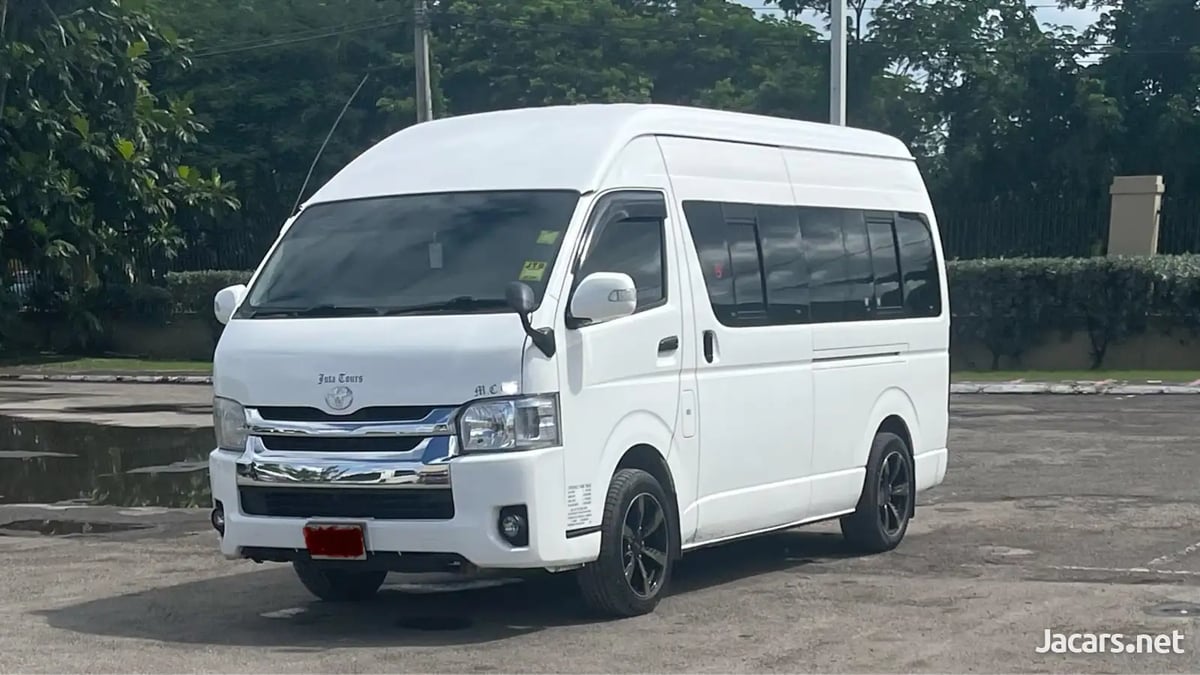 2011 TOYOTA Hiace