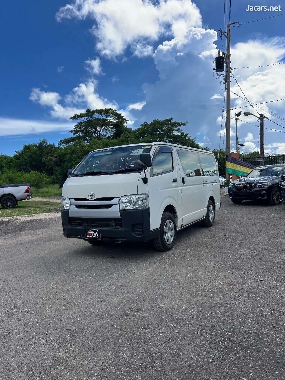 2020 TOYOTA Hiace