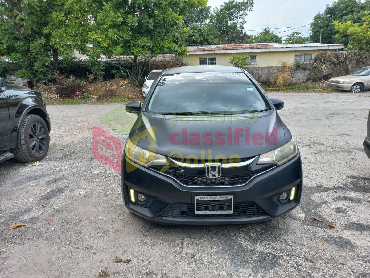 2017 HONDA Fit