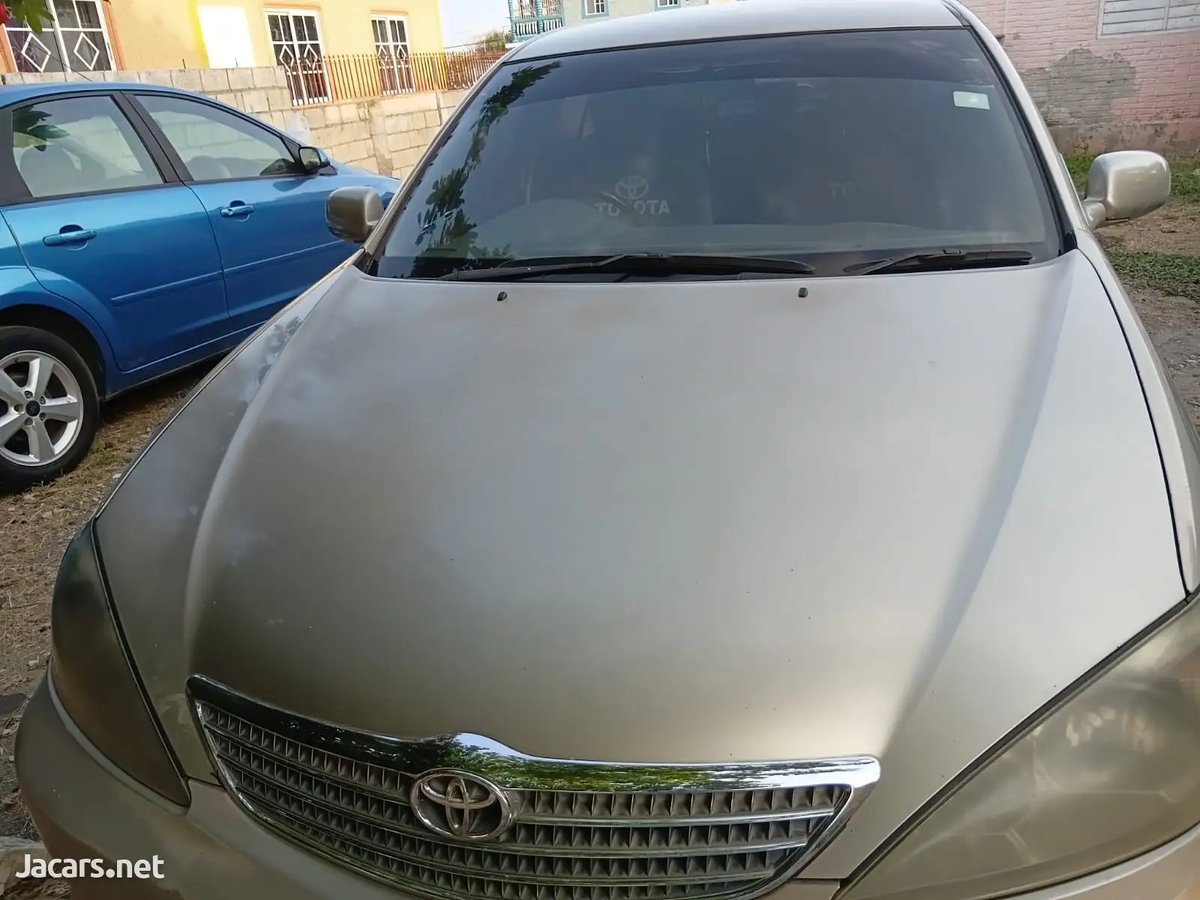 2004 TOYOTA Camry