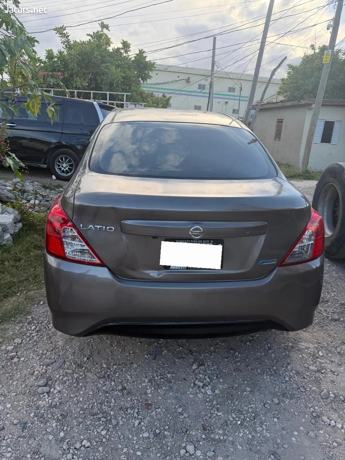 2016 NISSAN Latio