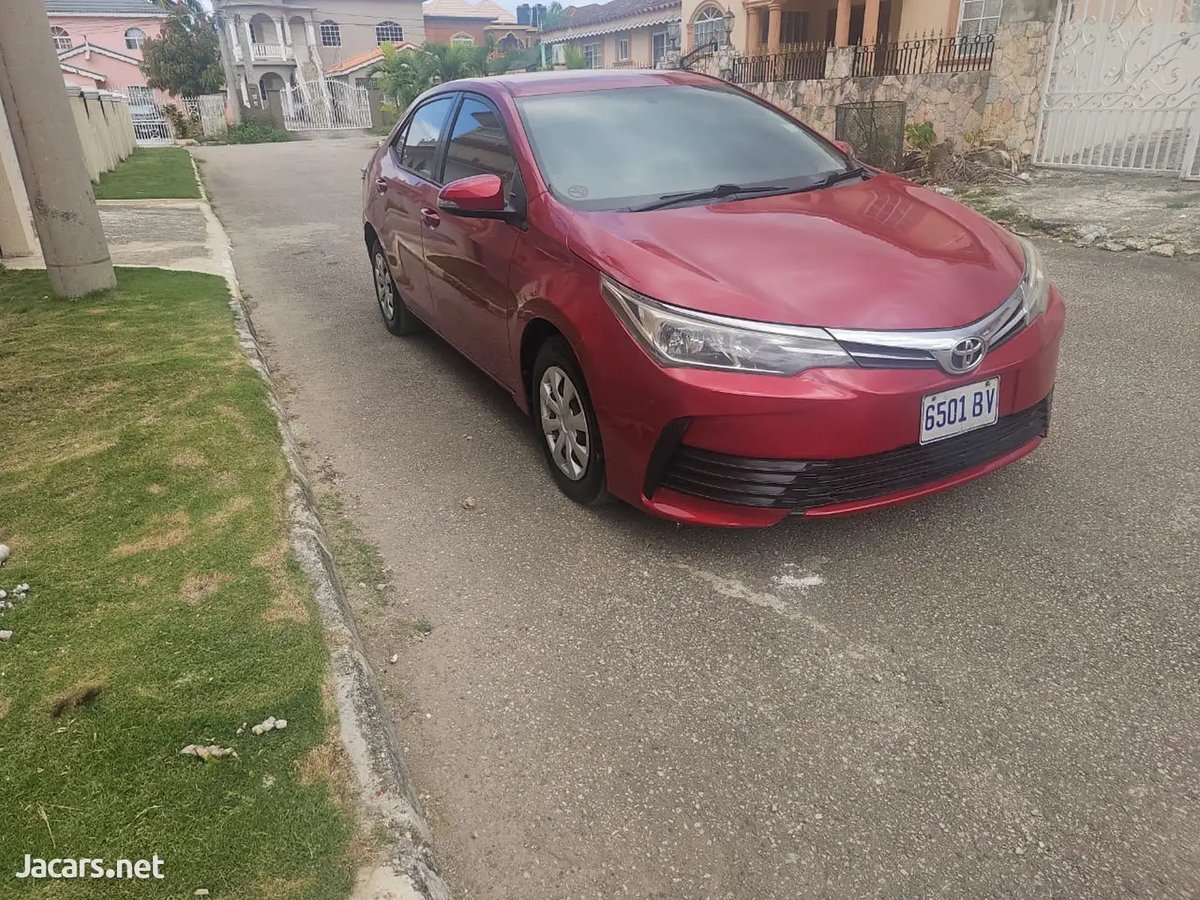 2018 TOYOTA Corolla