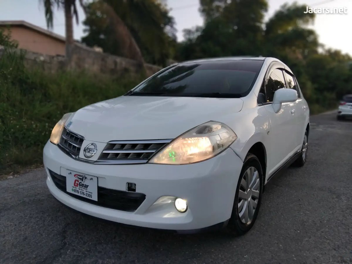 2009 NISSAN Tiida