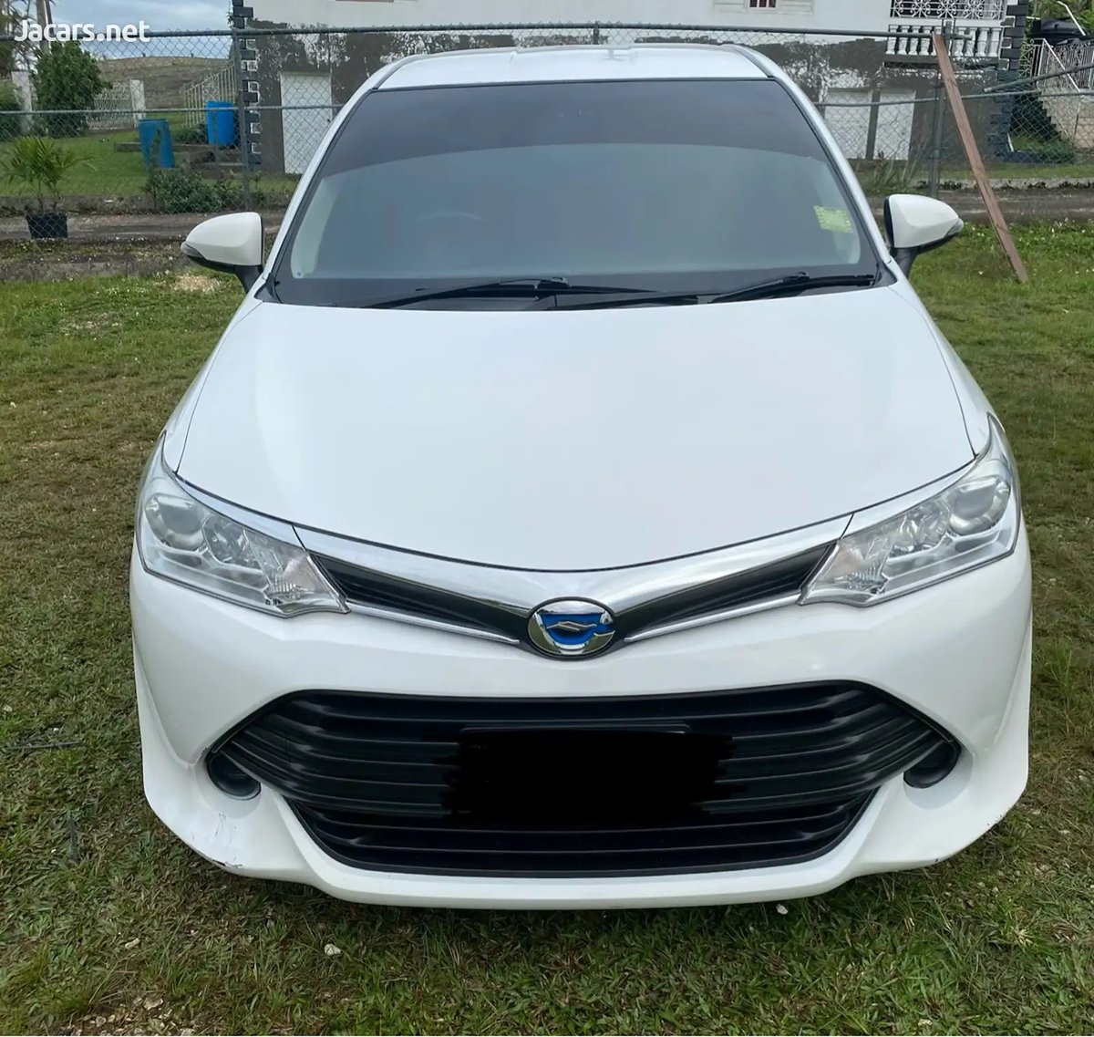 2015 TOYOTA Axio