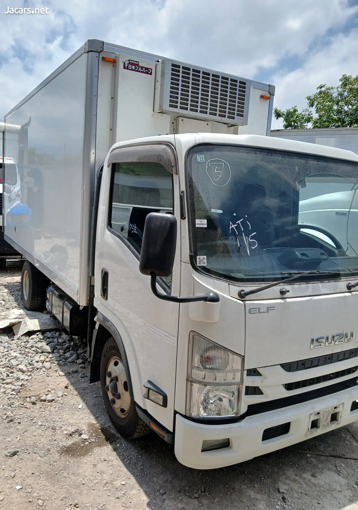 2020 ISUZU elf