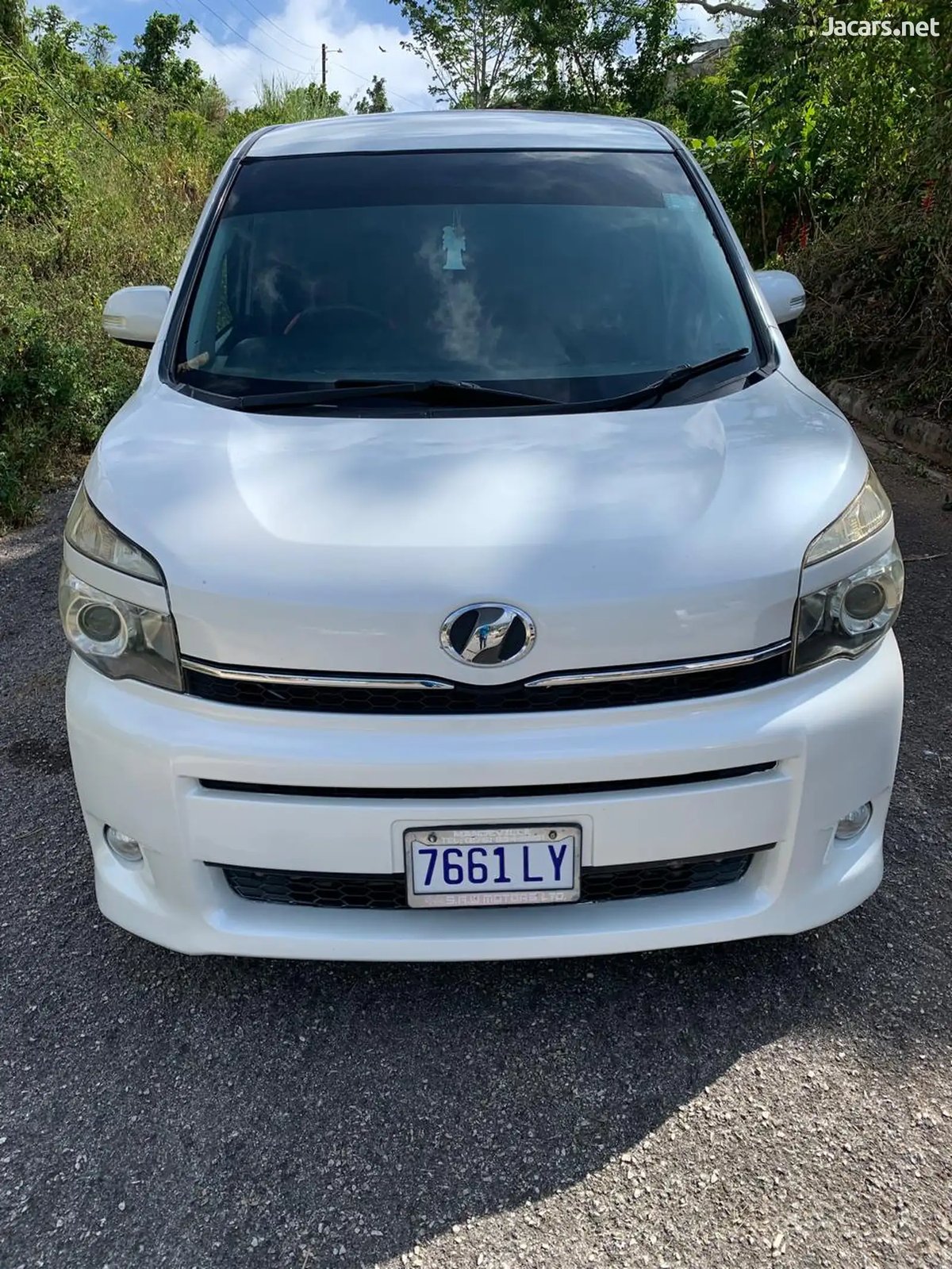 2012 TOYOTA Voxy