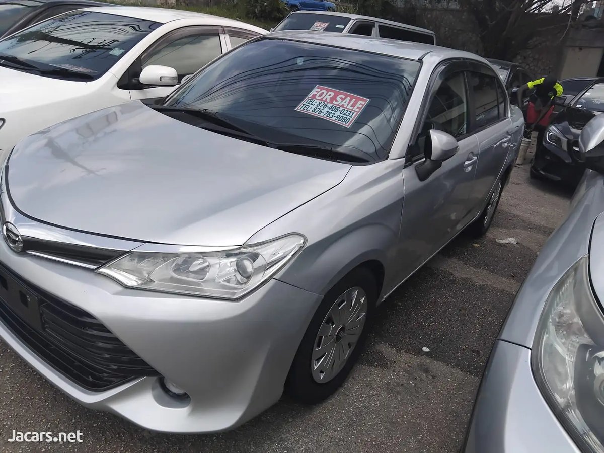 2015 TOYOTA Axio