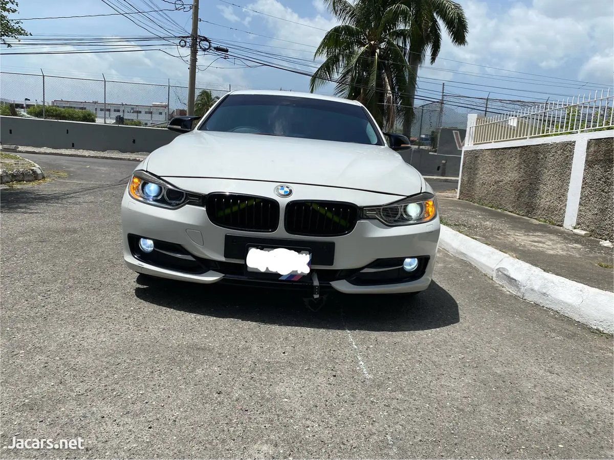 2013 BMW 3-Series