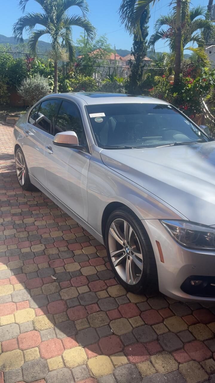 2017 BMW 330
