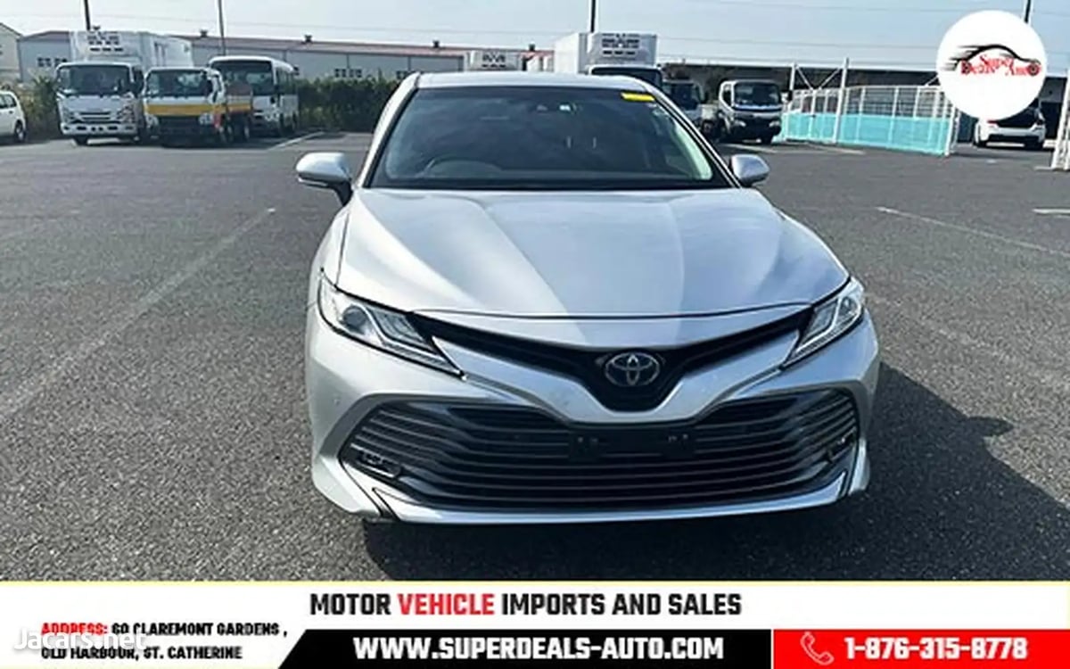 TOYOTA Camry
