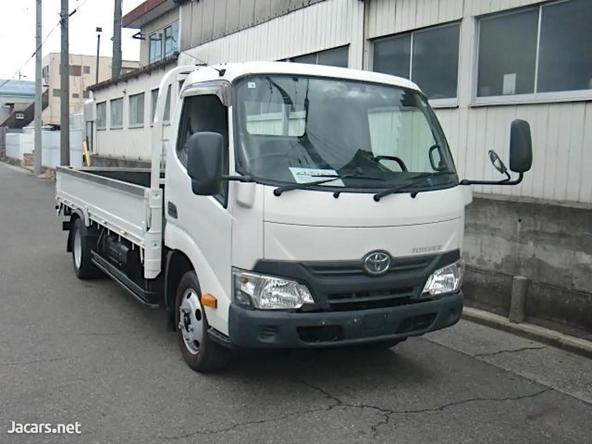 TOYOTA LONG