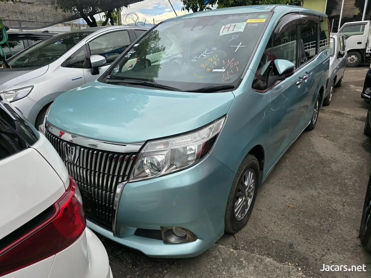 2016 TOYOTA Esquire