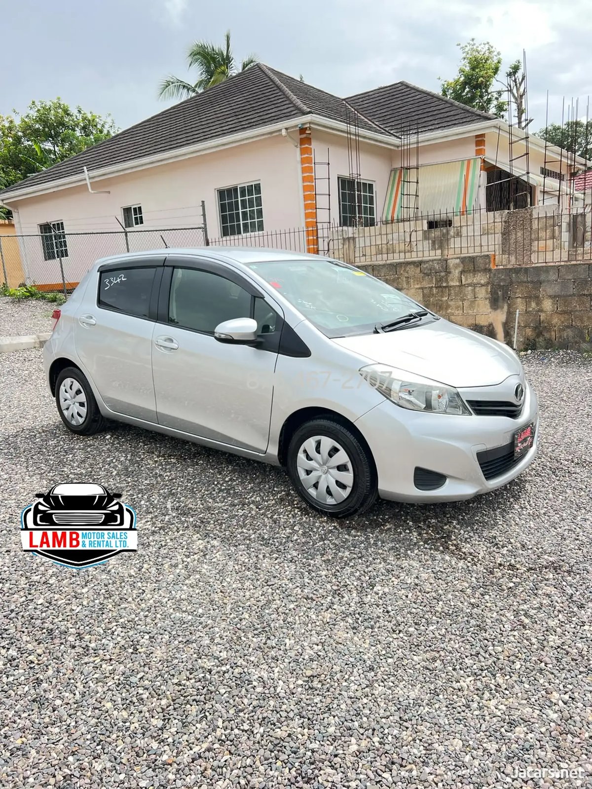 2014 TOYOTA Vitz