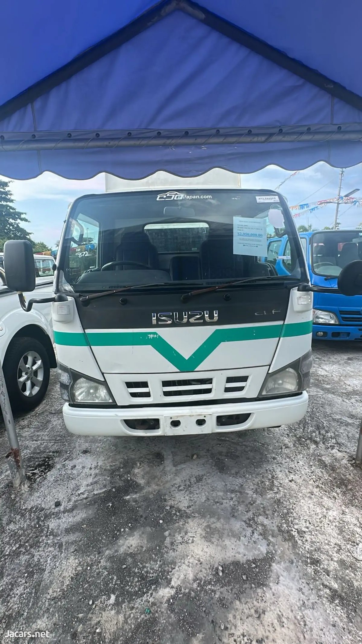 2006 ISUZU Truck
