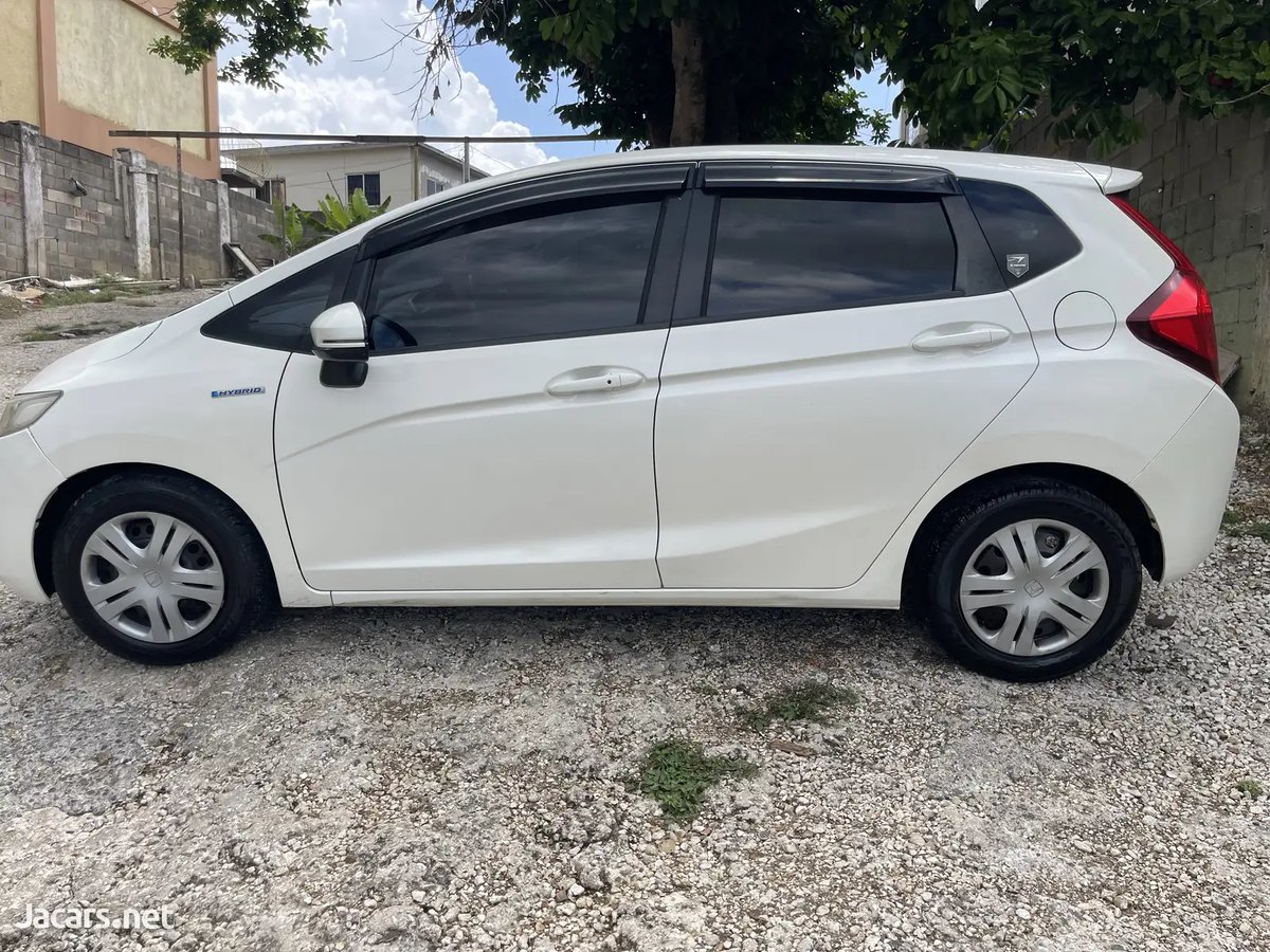 2014 HONDA Fit