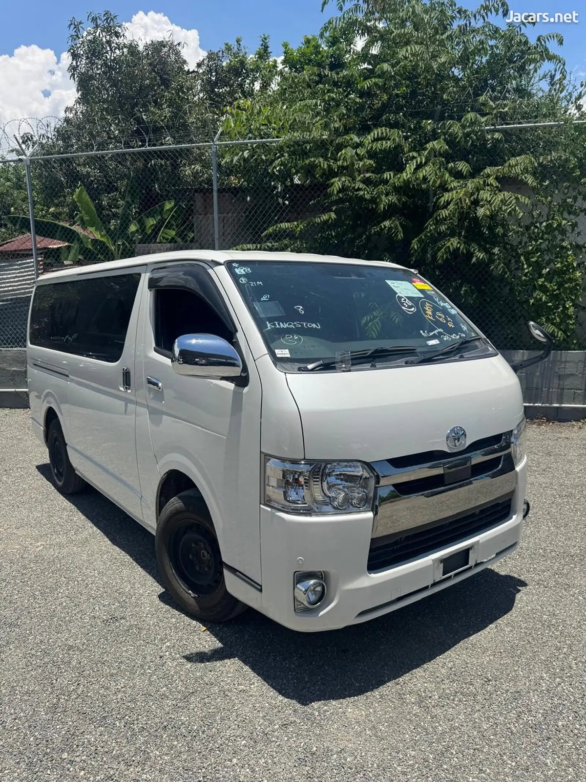 2019 TOYOTA Hiace