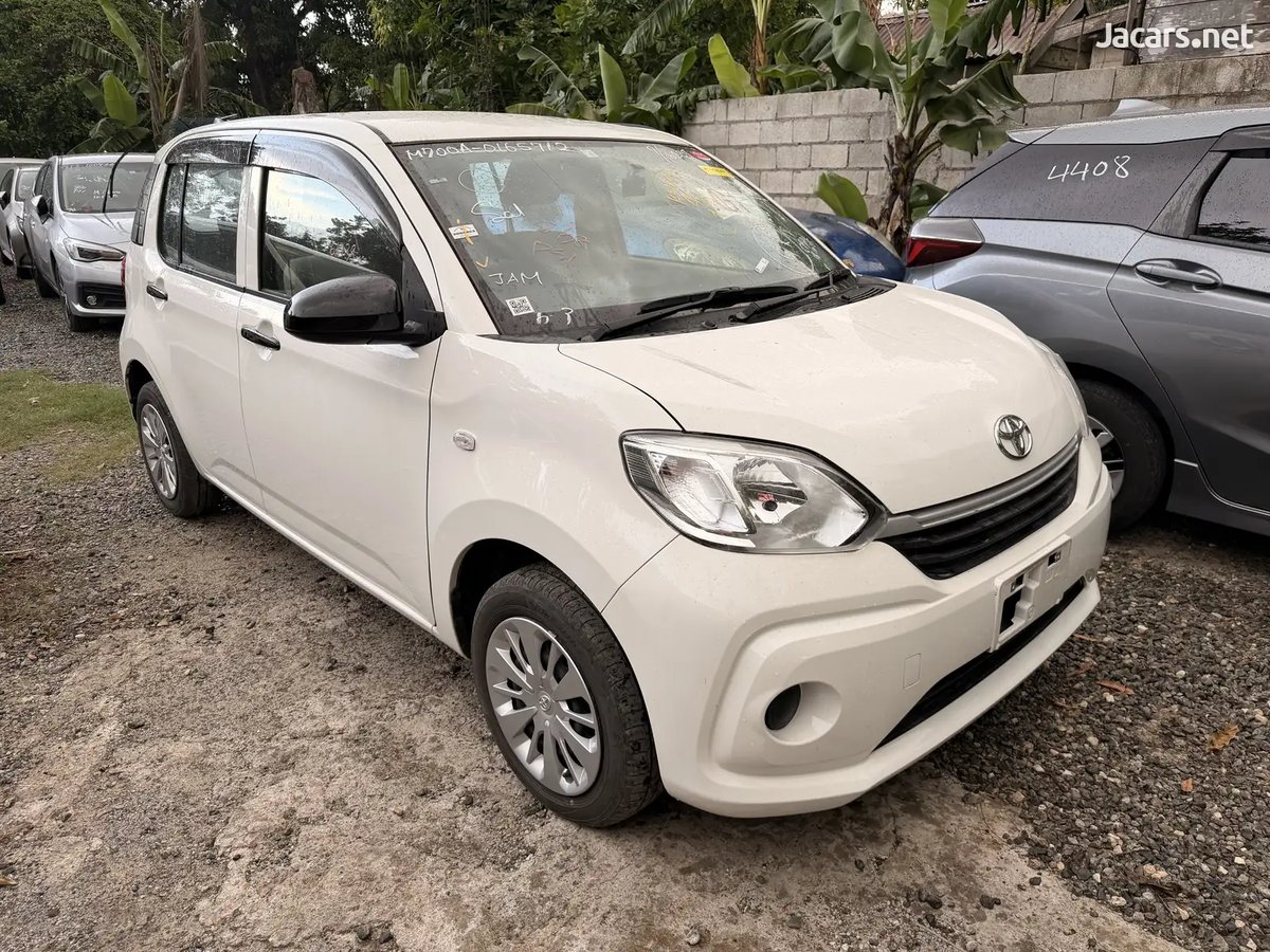 2020 TOYOTA Passo