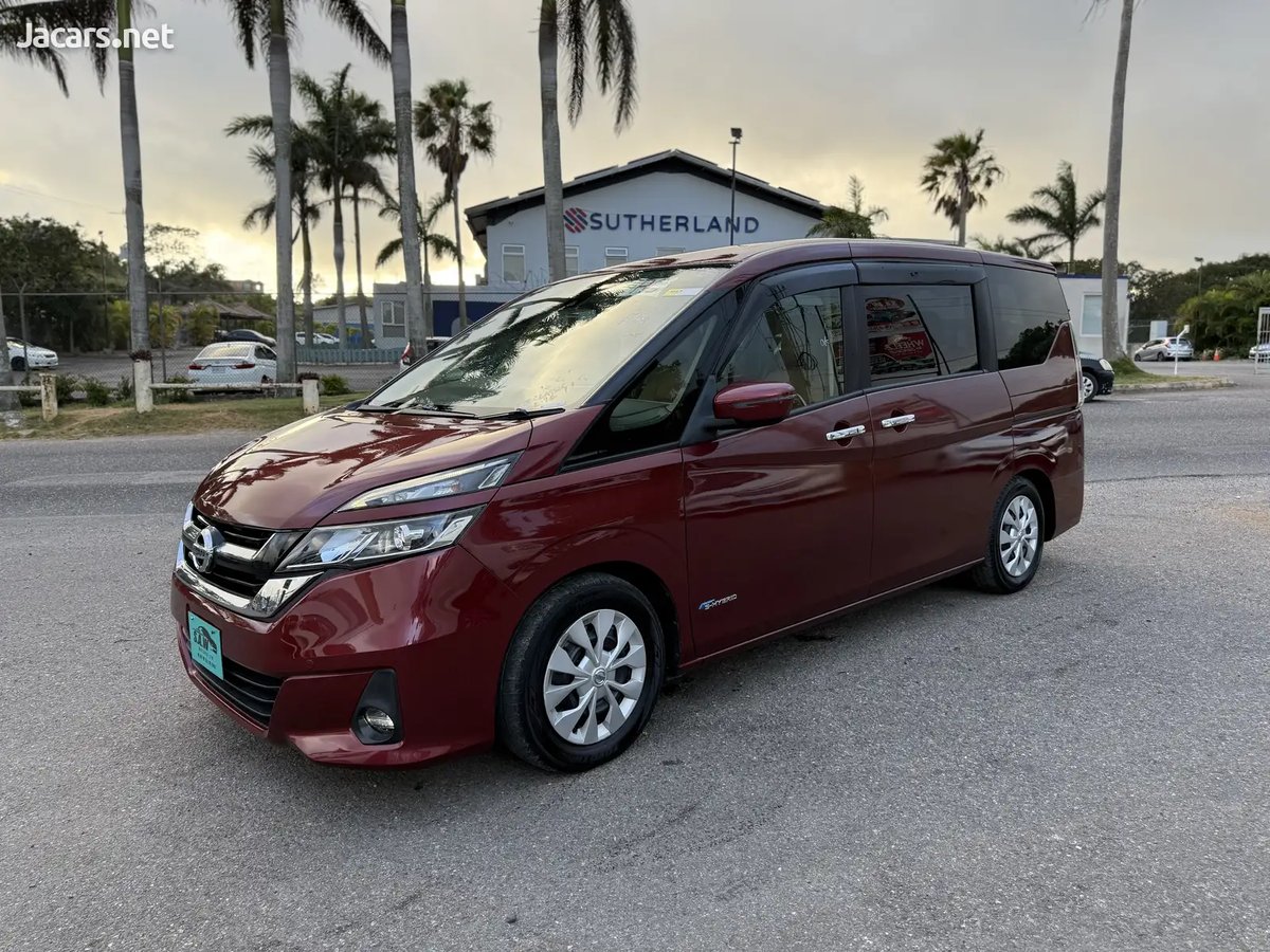 2016 NISSAN Serena
