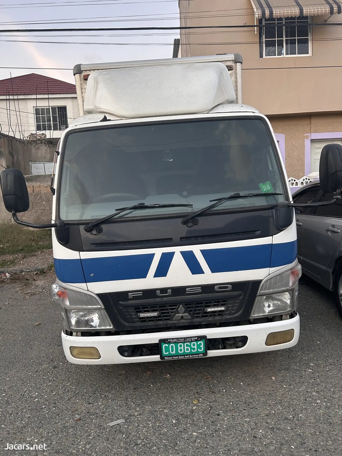 MITSUBISHI Fuso