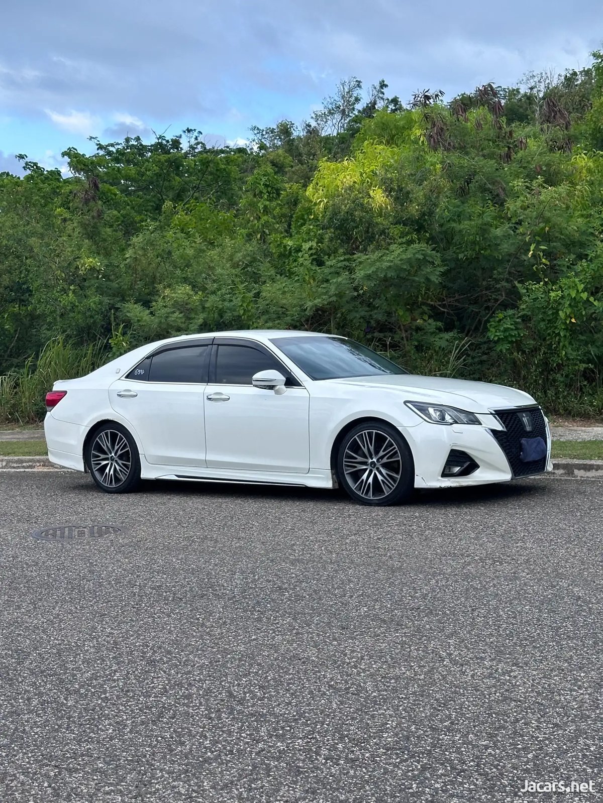 2017 TOYOTA Crown
