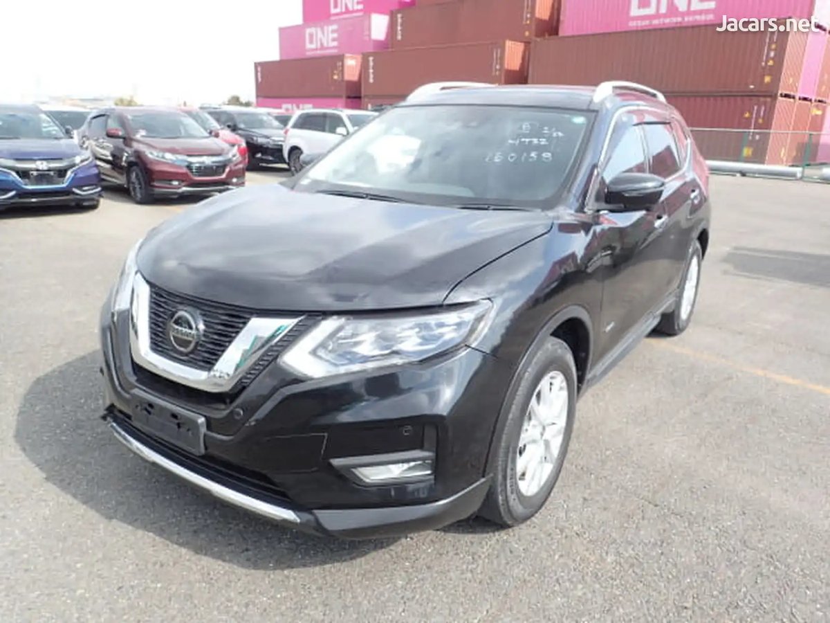 2020 NISSAN X-Trail