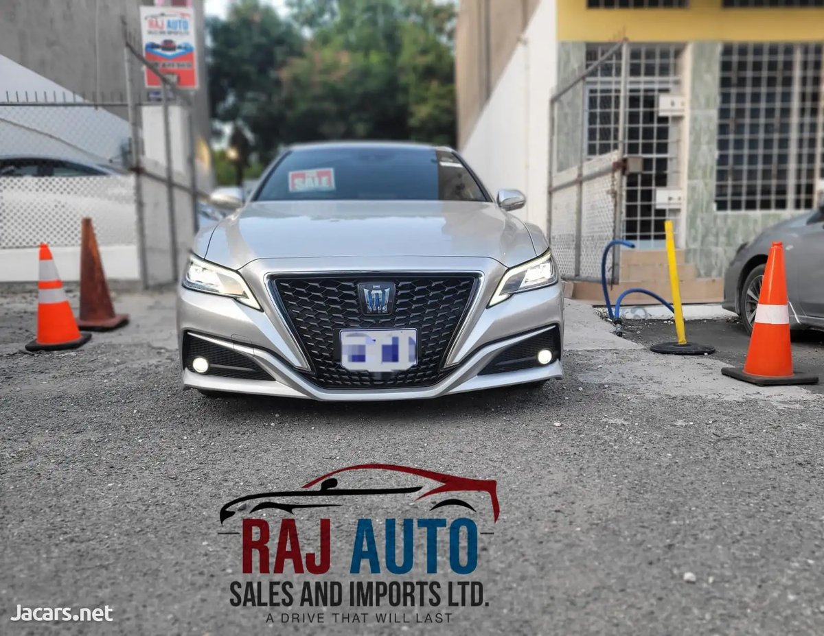 2019 TOYOTA Crown