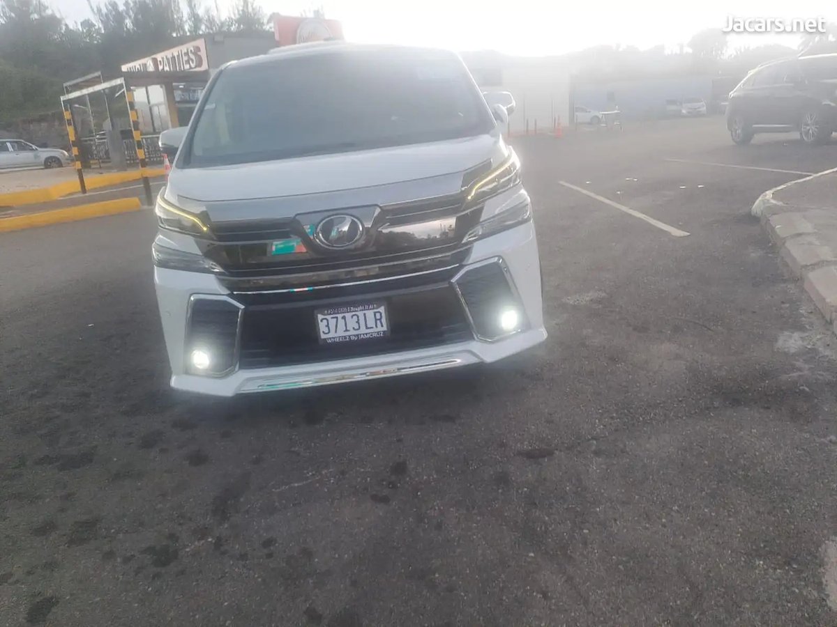 2015 TOYOTA Vellfire