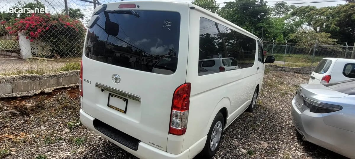 2019 TOYOTA Hiace