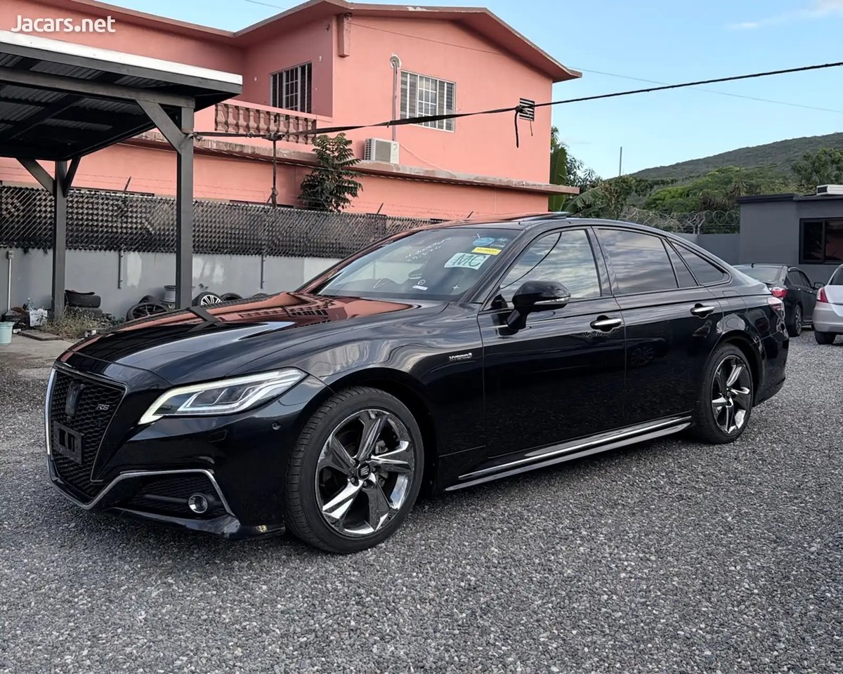 2018 TOYOTA Crown