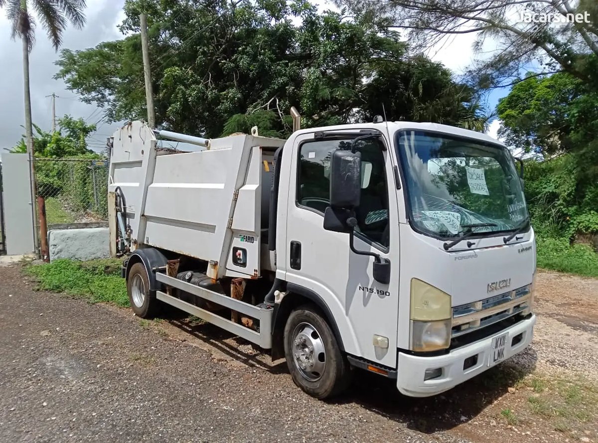 2011 ISUZU N75