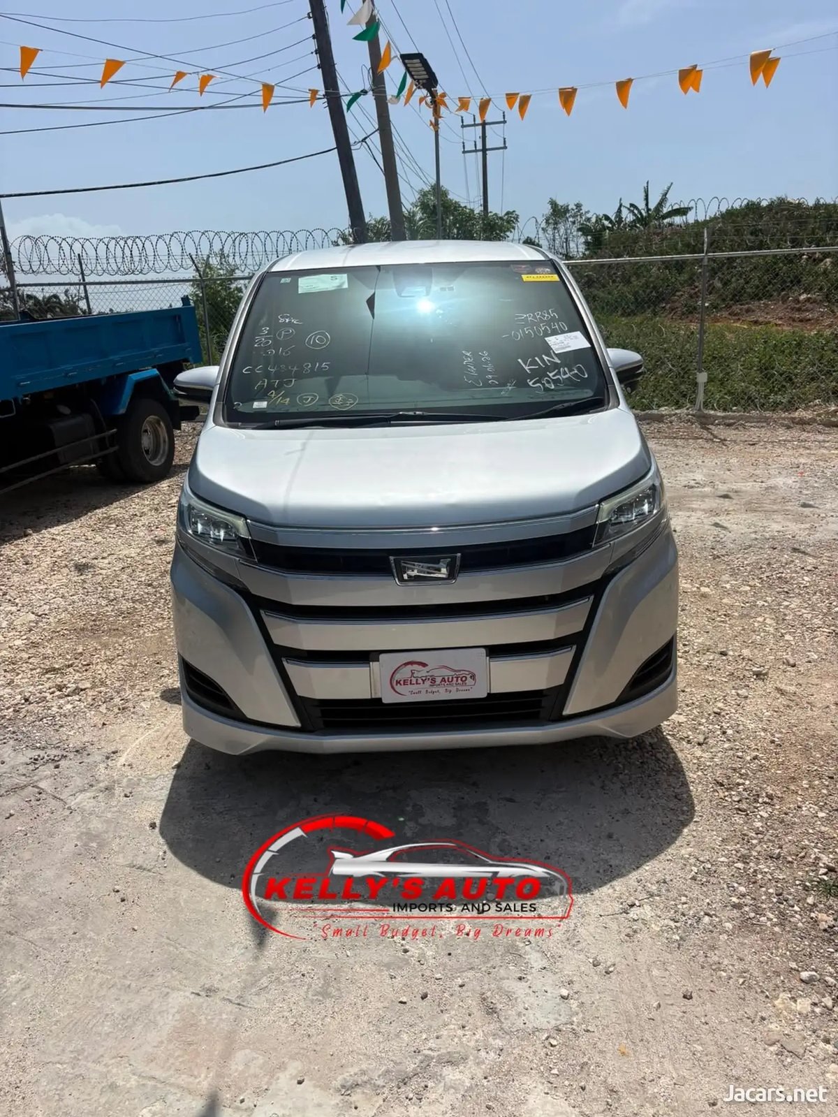 2021 TOYOTA Noah