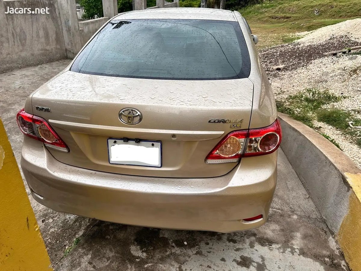 2011 TOYOTA Corolla