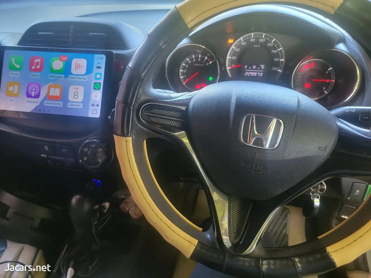 2014 HONDA Fit