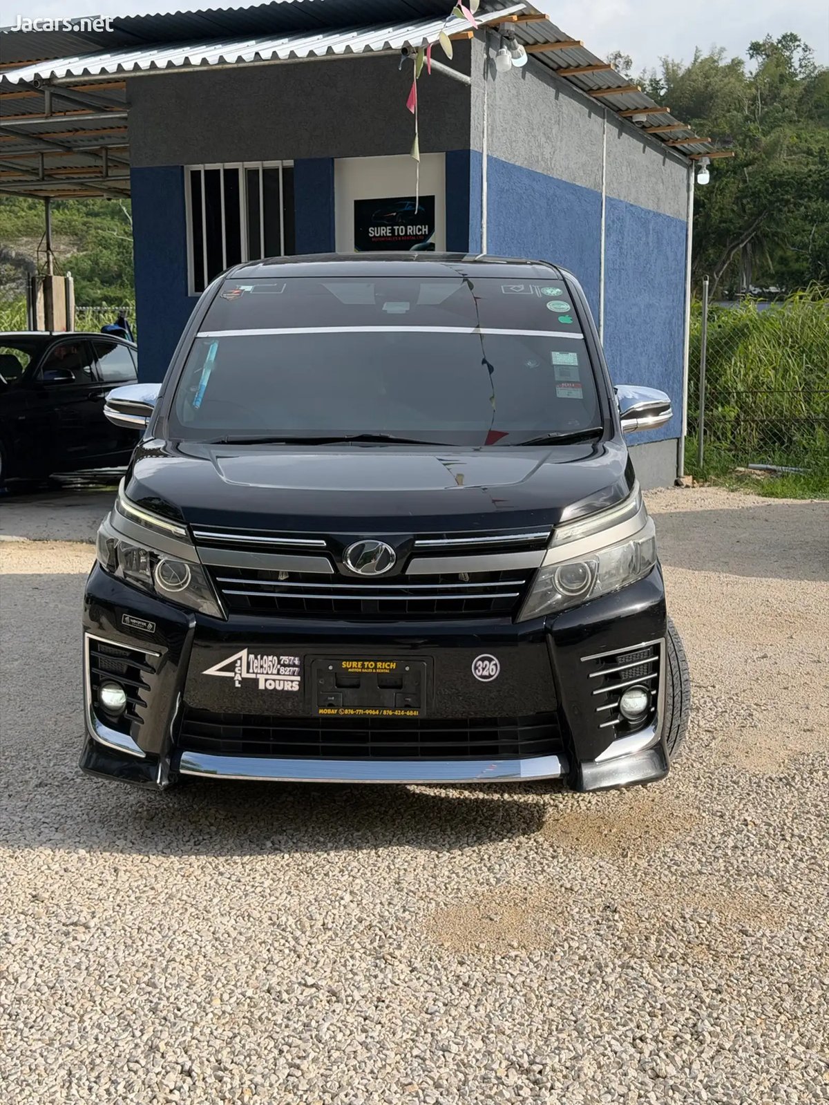 2017 TOYOTA Voxy