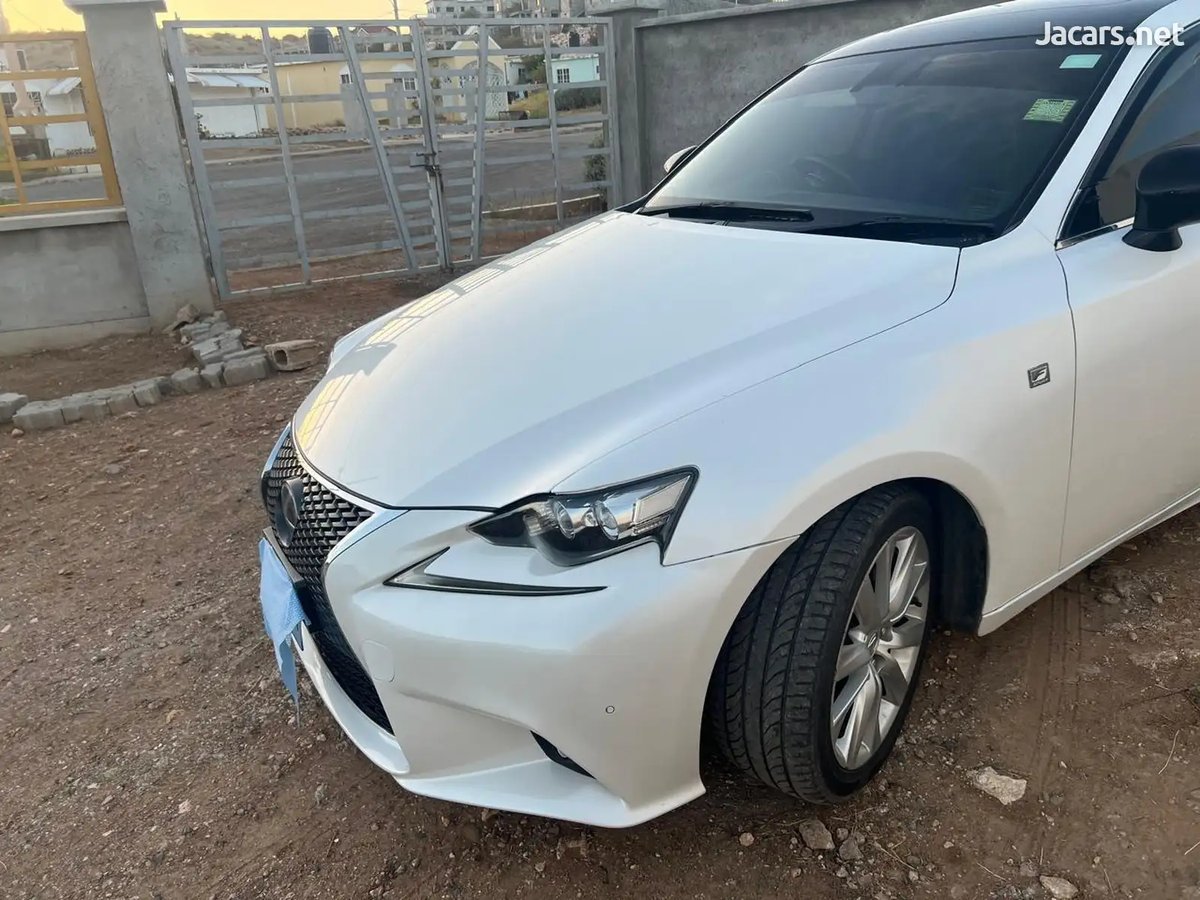 2014 LEXUS IS