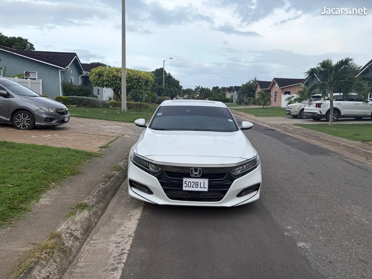 2019 HONDA Accord