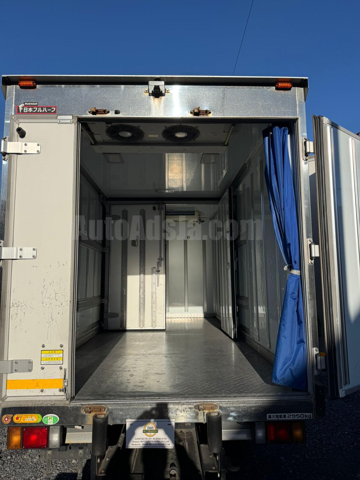 2021 ISUZU ELF TRUCK FREEZER