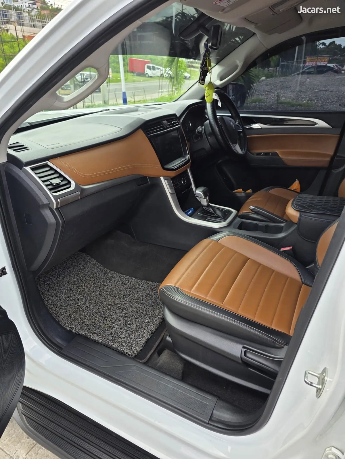 2021 MG ZT