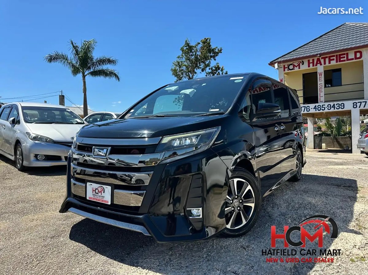 2018 TOYOTA Noah