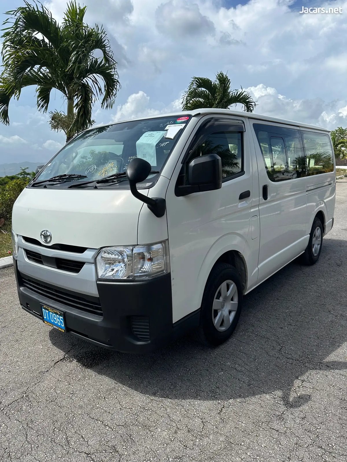 2020 TOYOTA HIACE