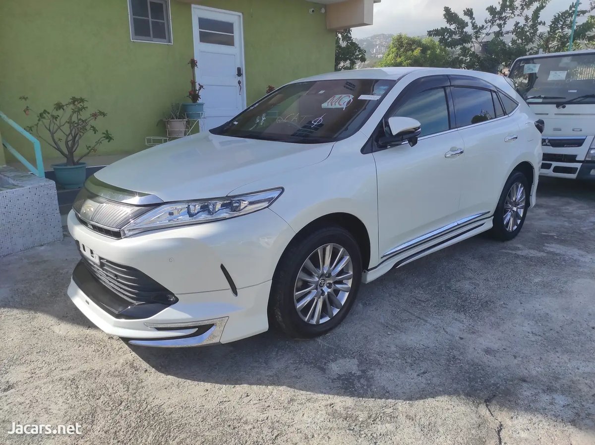 2020 TOYOTA Harrier