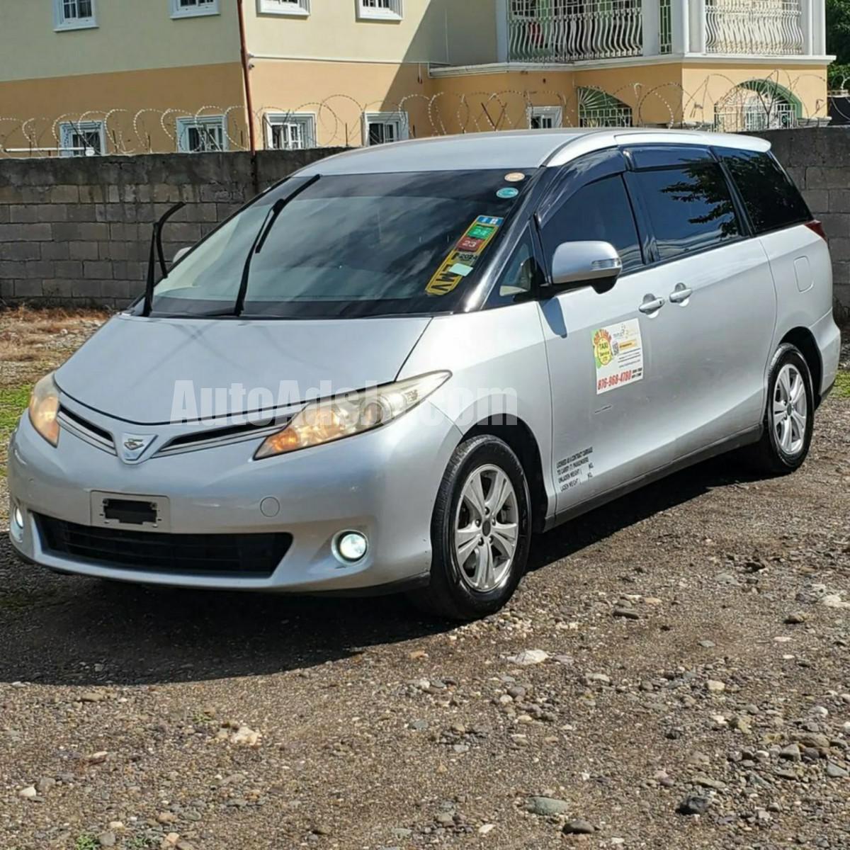 2012 TOYOTA ESTIMA