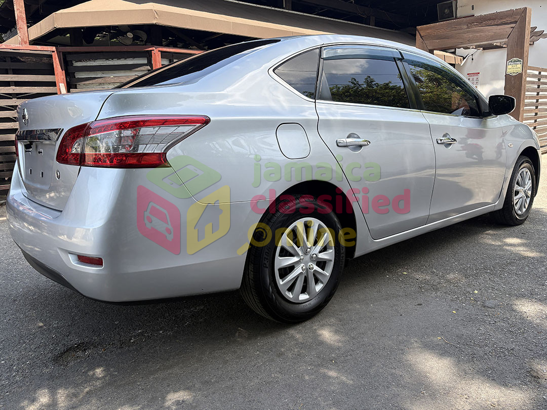 2015 NISSAN Sylphy