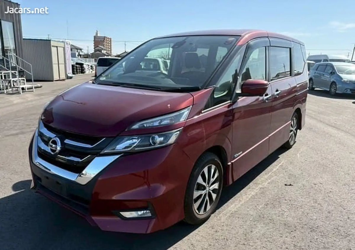 2018 NISSAN Serena
