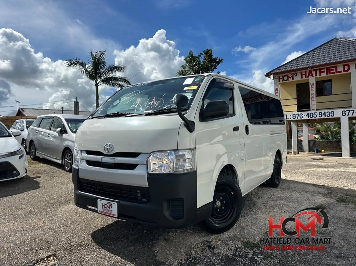 2020 TOYOTA Hiace