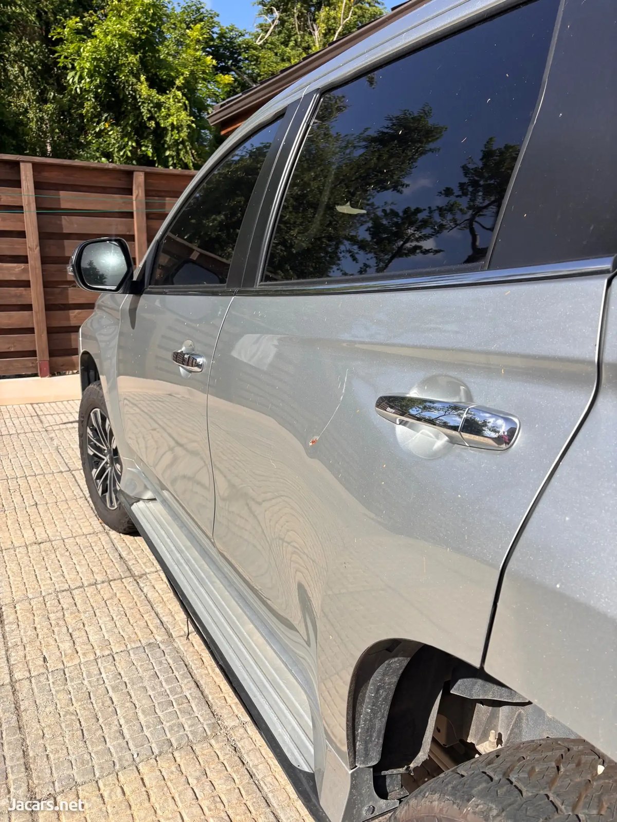 2023 MITSUBISHI Montero