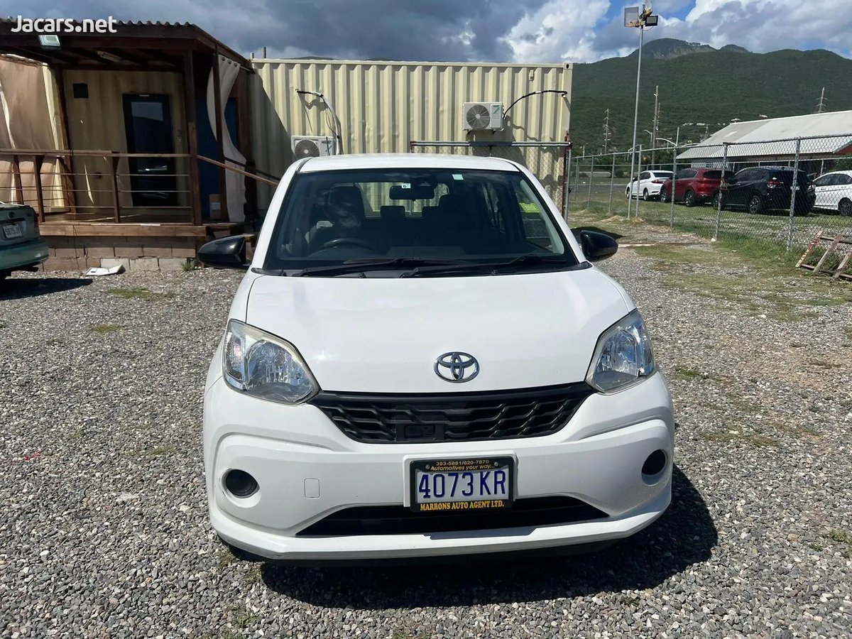 2017 TOYOTA Passo