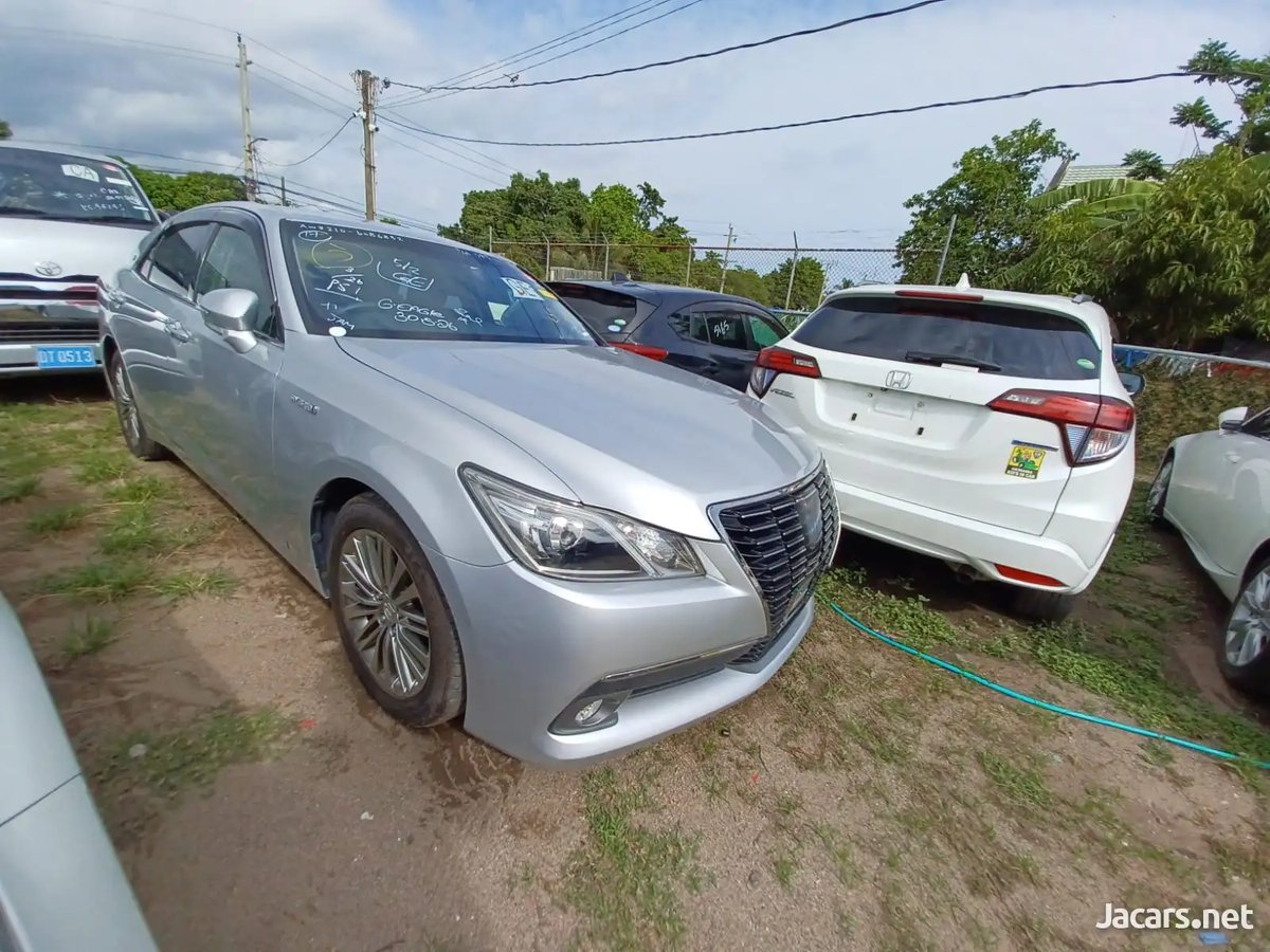 2015 TOYOTA Crown