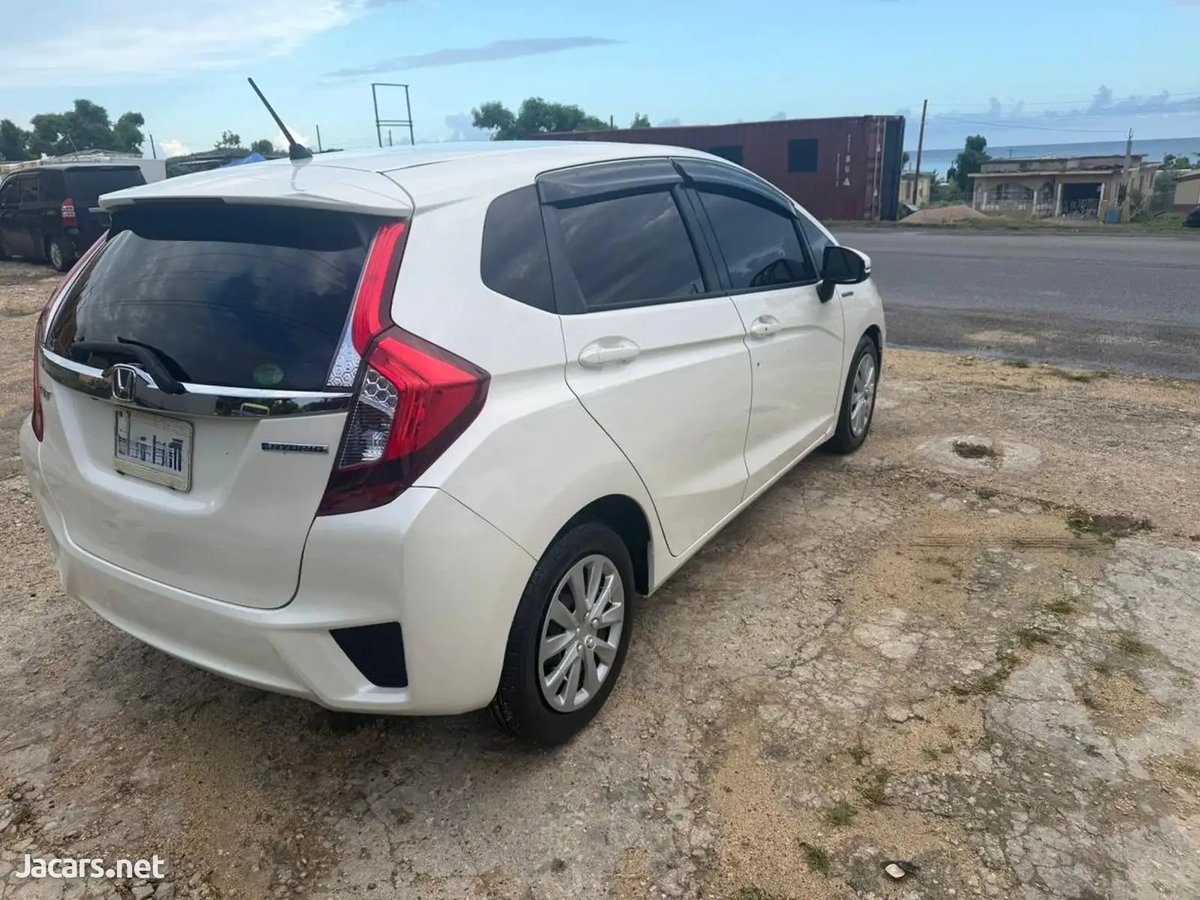 2017 HONDA Fit